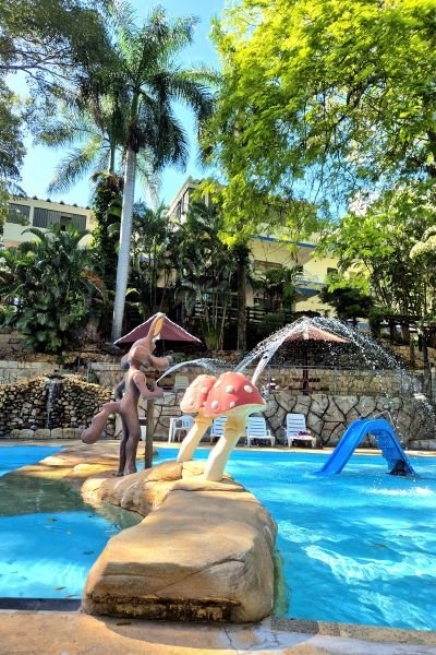 Hotel Jalim Piscina em Caldas Novas diversão